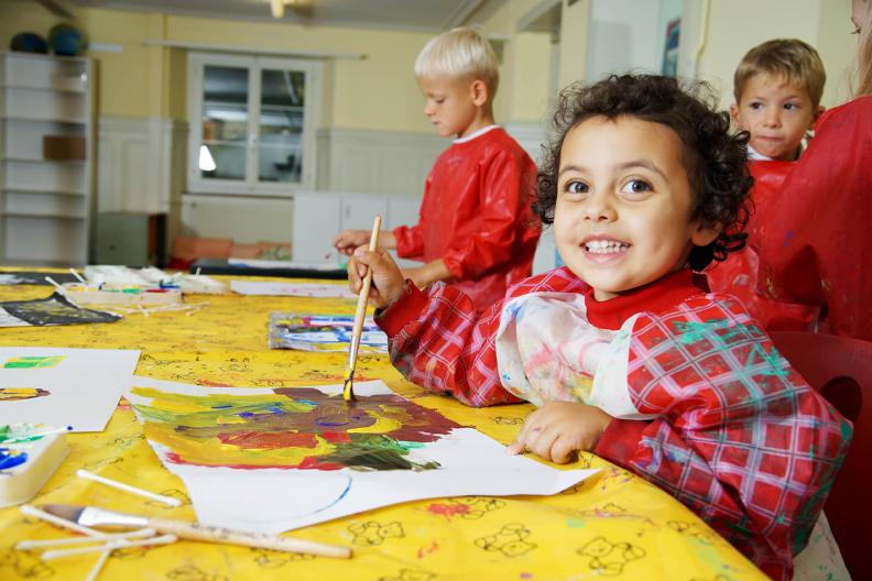 isrh fruehkindergarten kinder malen