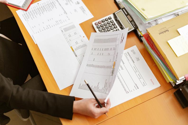 NSH Management School Fachmann Fachfrau Finanzwesen und Rechnungswesen