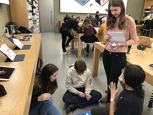 NEWS Besuch Apple