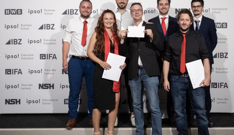 Abschlussklasse Klassenfoto Elektrotechnik