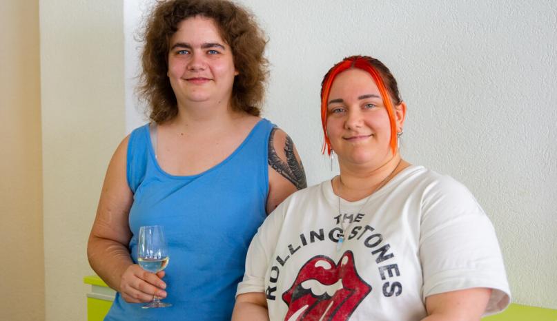 VSH-Abschluss Foto von zwei Frauen
