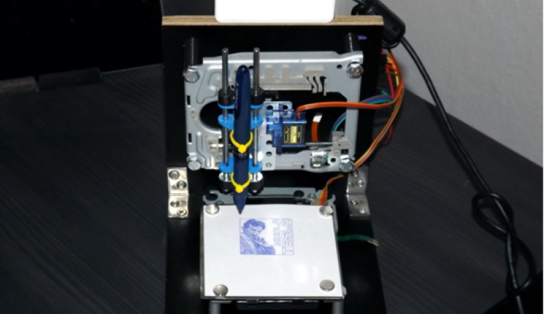 Diplomarbeit - Arduino Mini CNC Plotter aus CD_DVD Laufwerken.PNG