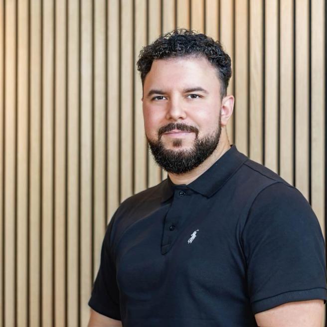 bild-alumni-halil.jpg